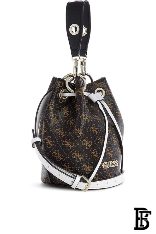 A distinctive Guess bag for women BAG0121 image 1
