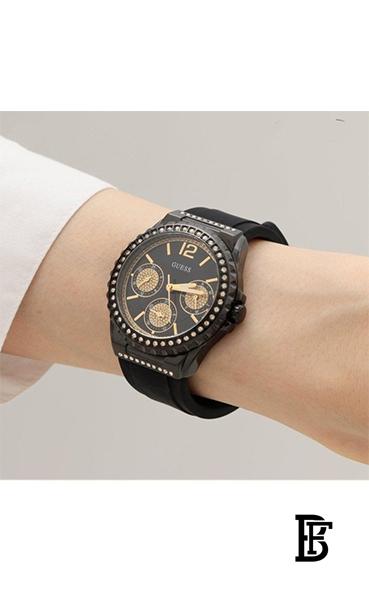 GUESSWomen's Analog Stainless Steel Clasp Round Wrist Watch W0846L1 image 4