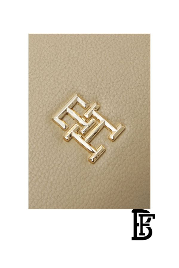 Tommy Hilfiger Beige Leather Women Handbag Aw0Aw14499 – Elegant Everyday Shoulder Bag image 6