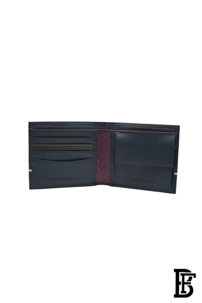 Tommy Hilfiger  Wallet is a one to face solid style covered in light/BLUE leather image 7