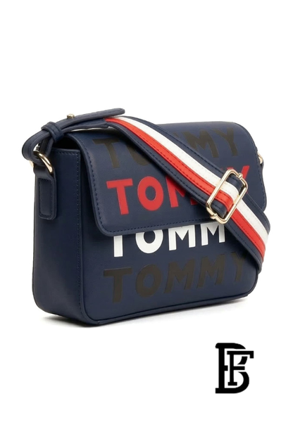 Tommy Hilfiger Navy Blue Leather Women Handbag – Elegant Everyday Shoulder Bag image 3