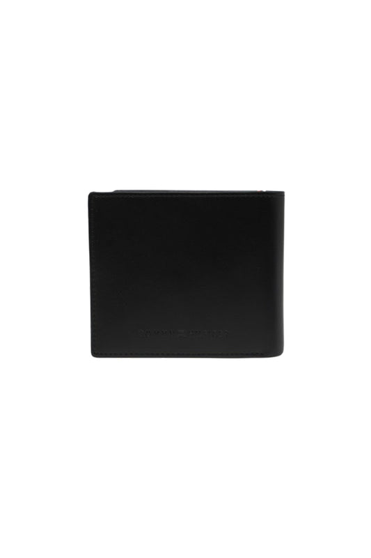 Tommy Hilfiger Wallet is a one to face solid style covered in light/black leather image 3