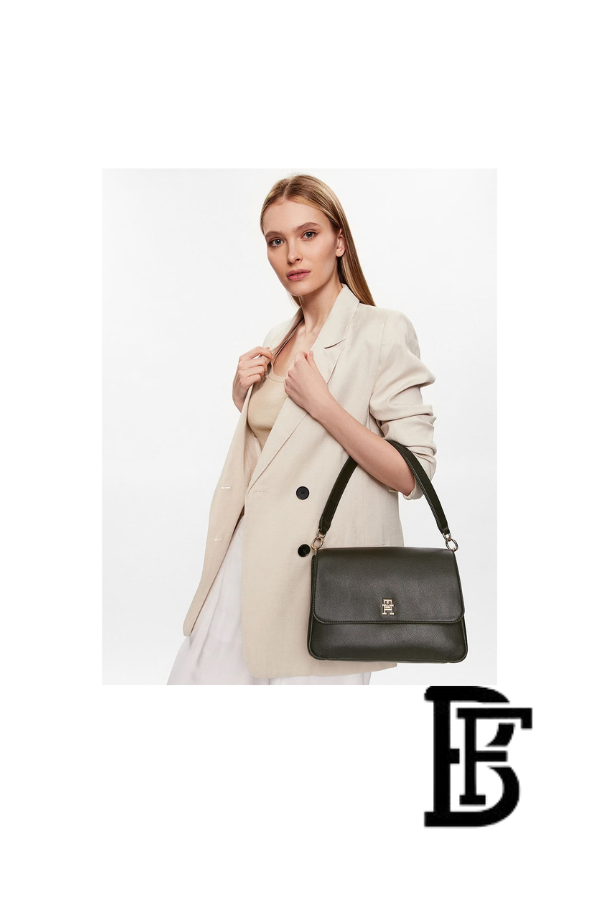 Tommy Hilfiger Black Leather Women Handbag and cross Aw0Aw14510 – Elegant Everyday Crossbody and hand image 2