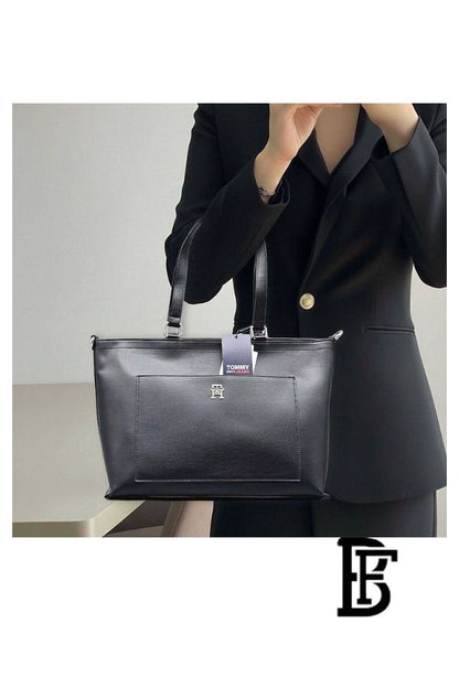 Tommy Hilfiger Black Leather Women Handbag  – Elegant Everyday Shoulder Bag image 5