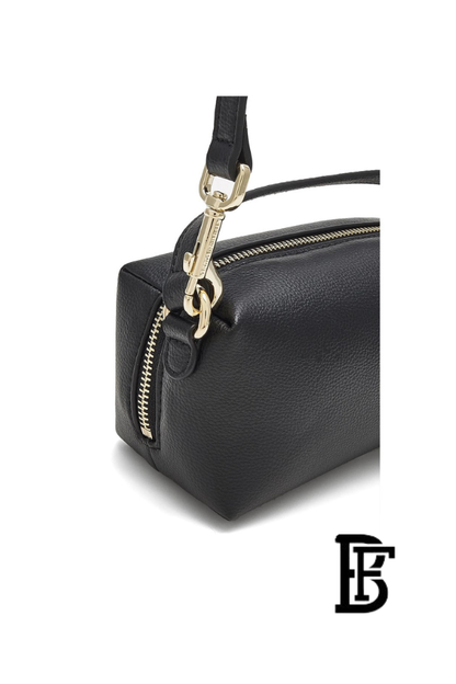 Tommy Hilfiger Black Leather Women Handbag Aw0Aw14511– Elegant Everyday Shoulder Bag image 5