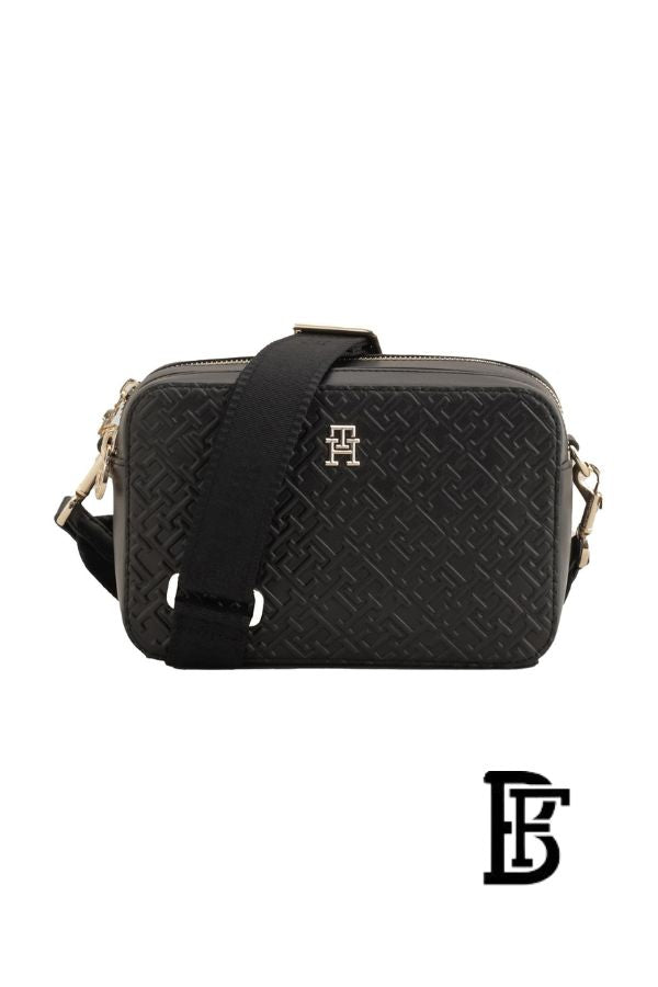 Tommy Hilfiger Black Leather Women Handbag Aw0Aw16470 – Elegant Everyday Shoulder Bag image 0