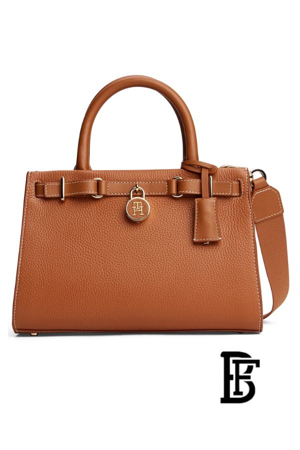 Tommy Hilfiger Brown Leather Women Handbag Aw0Aw17188 – Elegant Everyday Shoulder Bag image 0