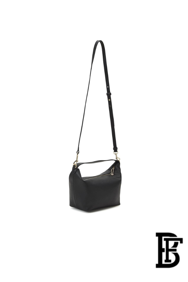 Tommy Hilfiger Black Leather Women Shoulder Bag AW0AW14499 – Elegant Zip Closure Handbag image 5