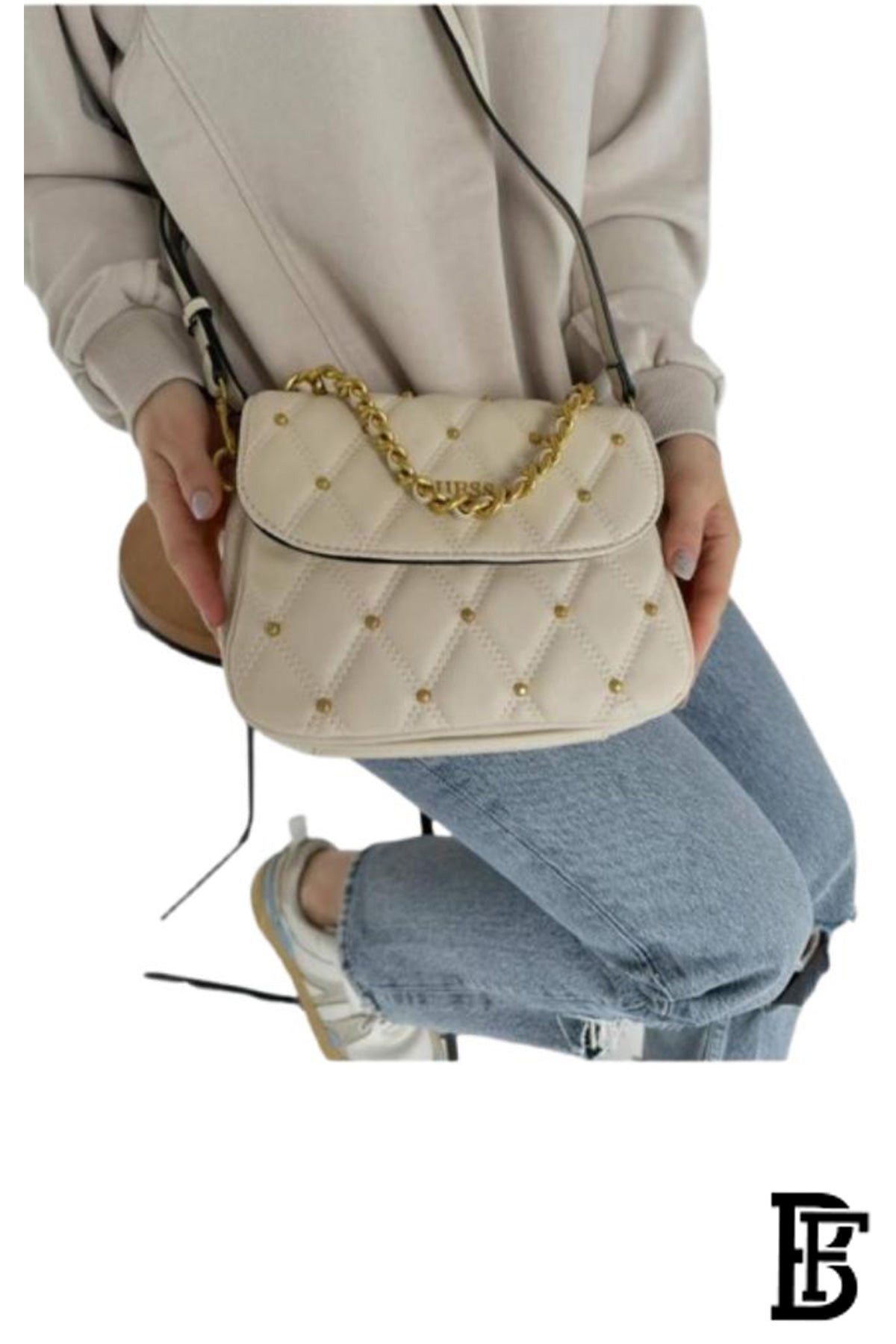 A distinctive Guess bag for women BAG0112 image 1