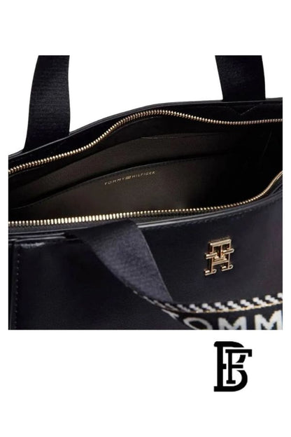 Tommy Hilfiger Black Leather Women Handbag AW0AW16005 – Elegant Everyday Shoulder Bag image 5