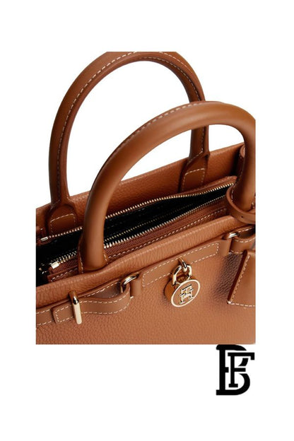 Tommy Hilfiger Brown Leather Women Handbag Aw0Aw17188 – Elegant Everyday Shoulder Bag image 9