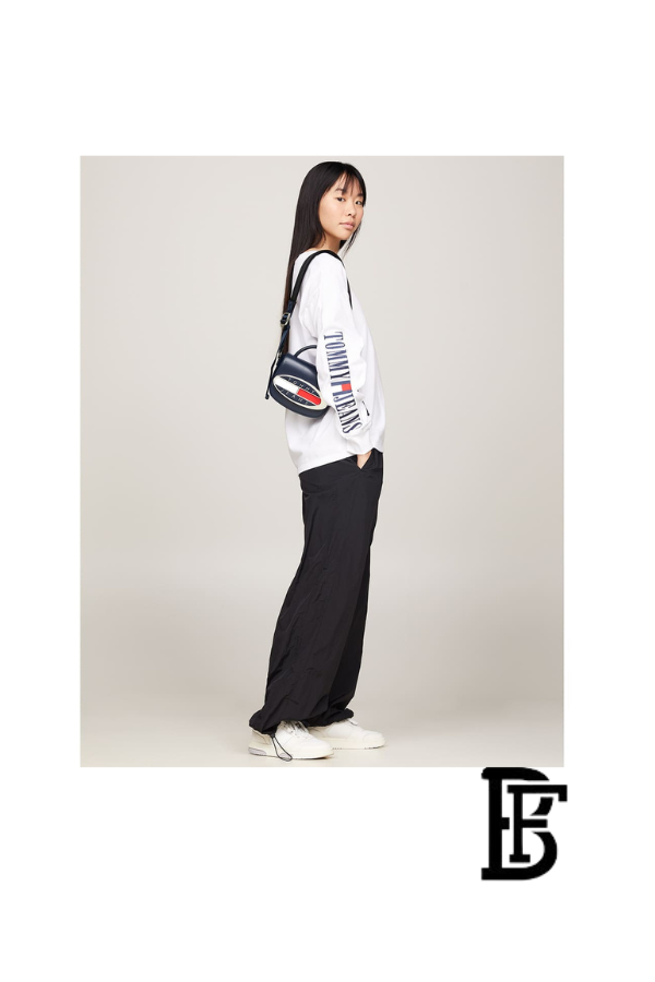 Tommy Hilfiger Navy Blue Leather Women Handbag Aw0Aw15811 – Elegant Everyday Shoulder Bag image 6