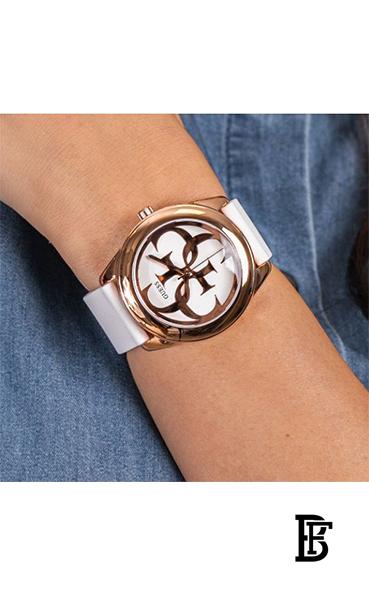 GUESSWomen's Water Resistant Analog Watch W0911L5 image 4