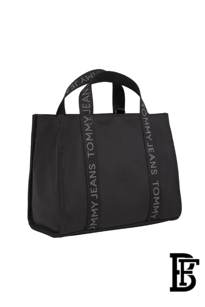 Tommy Hilfiger Black Leather Women Handbag AW0AW17356 – Elegant Everyday Shoulder Bag image 3