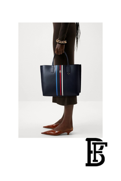 Tommy Hilfiger Navy Blue Leather Women Handbag and cross Aw0Aw16409 – Elegant Everyday Crossbody and hand image 1