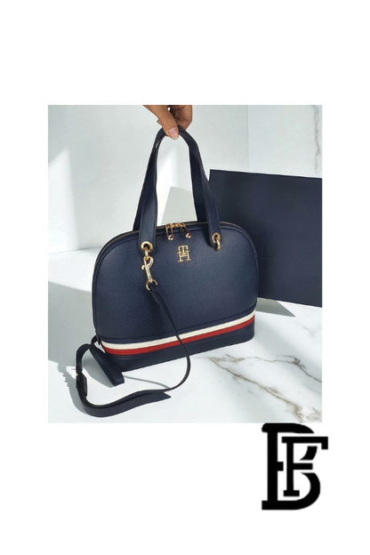 Tommy Hilfiger Navy Blue Leather Women Shoulder bag Bagand – Elegant Everyday Shoulder Bag image 4
