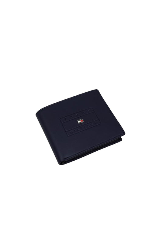 Tommy Hilfiger Wallet is a one to face solid style covered in light/BLUE-leather image 4