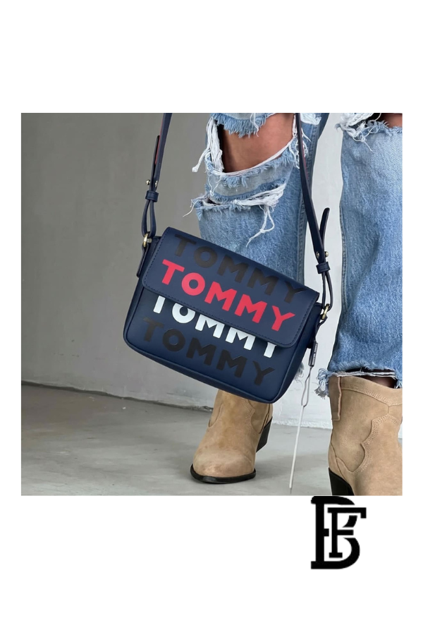 Tommy Hilfiger Navy Blue Leather Women Handbag – Elegant Everyday Shoulder Bag image 10