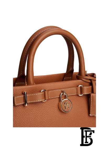 Tommy Hilfiger Brown Leather Women Handbag Aw0Aw17188 – Elegant Everyday Shoulder Bag image 10