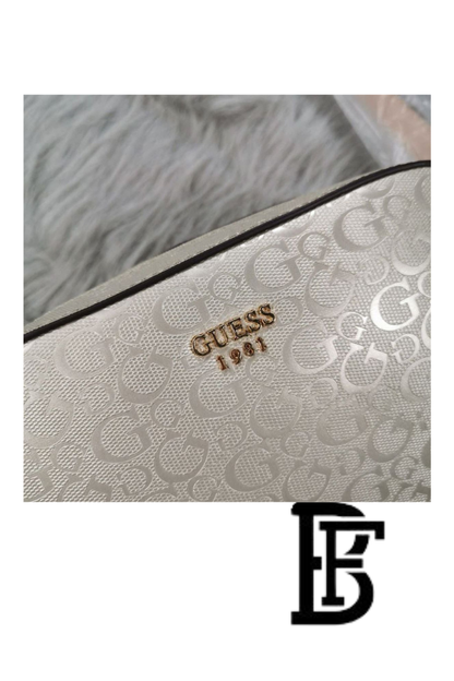 Guess White Women Crossbody Bag H2000029517624 – Elegant Everyday Crossbody Bag image 4