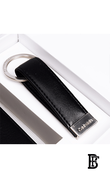 Calvin Klein wallet and keychain for men image 3