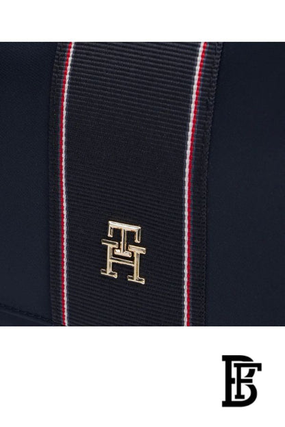 Tommy Hilfiger Poppy Crossover Corp Bag for Women – Compact Crossbody Bag image 2