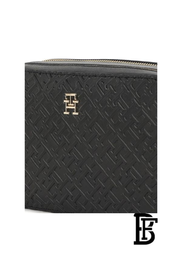 Tommy Hilfiger Black Leather Women Handbag Aw0Aw16470 – Elegant Everyday Shoulder Bag image 9
