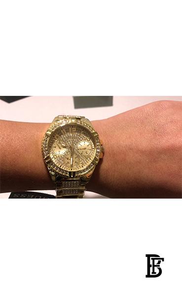 GUESSWomen's Water Resistant Analog Watch W1156L2 image 2
