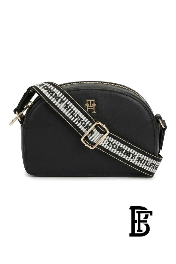 Tommy Hilfiger Black Leather Women Handbag Aw0Aw16679 – Elegant Everyday Shoulder Bag image 1