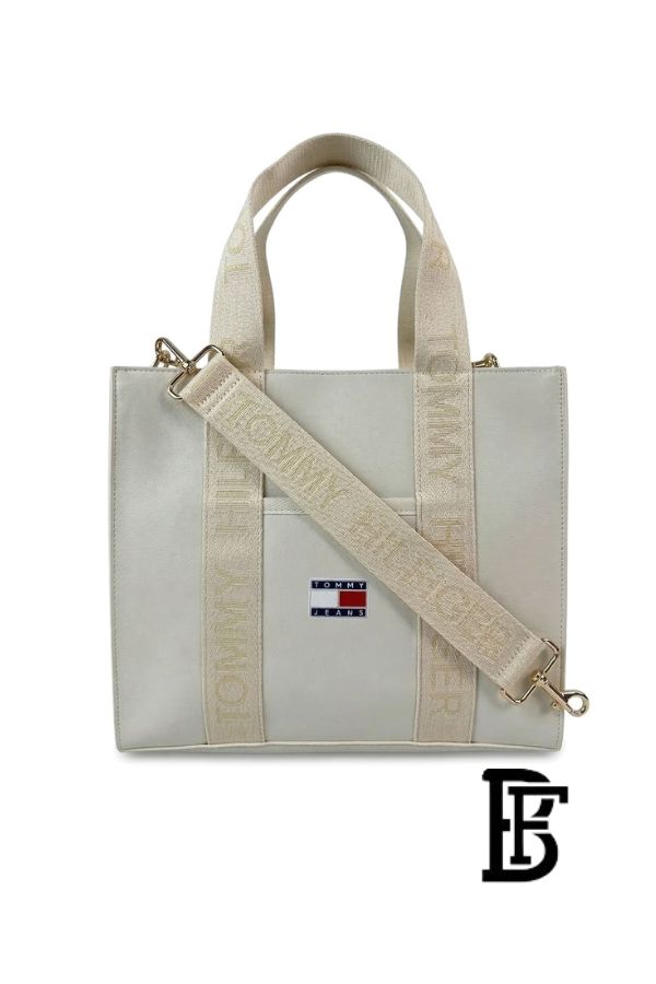 Tommy Hilfiger Beige Leather Women Handbag  – Elegant Everyday Shoulder Bag image 0