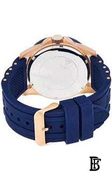 GUESSMen's Rubber Analog Wrist Watch W0366G4 image 4