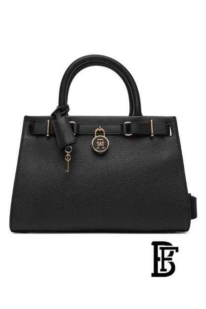 Tommy Hilfiger Black Leather Women Handbag Aw0Aw17926 – Elegant Everyday Shoulder Bag image 1
