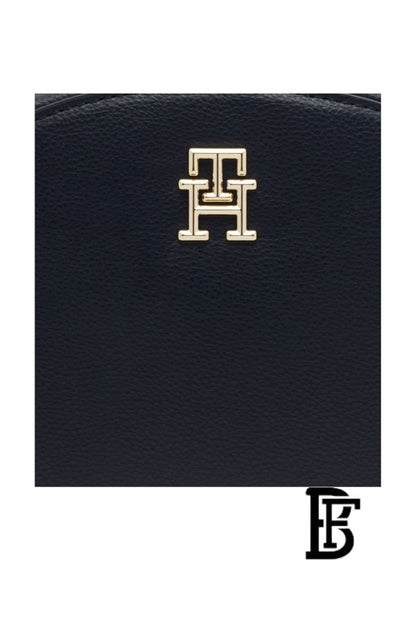 Tommy Hilfiger Black Leather Women Handbag Aw0Aw16679 – Elegant Everyday Shoulder Bag image 10