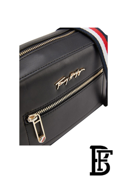 Tommy Hilfiger Navy Blue Leather Women Cross Body bag Aw0Aw12184– Elegant Everyday Crossbody image 4