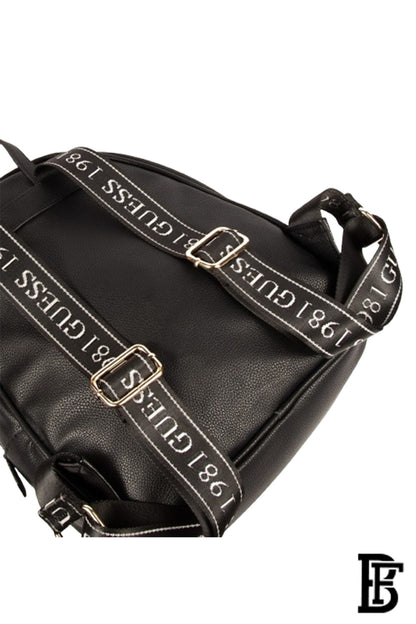 GUESS WOMEN BLACK BACKBAG image 2