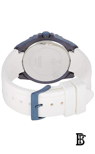 GUESSWomen's Water Resistant Analog Watch W0846L7 image 3